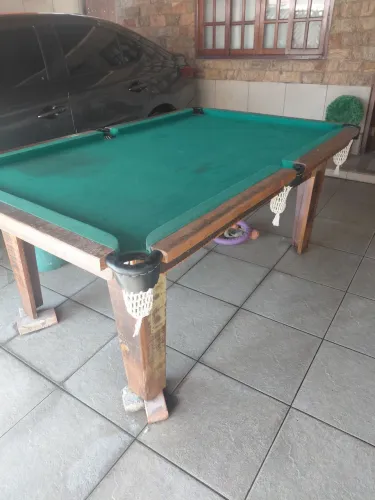 Vendo mesa de sinuca em perfeito estado  para sítio casa uso familiar valor 1200.00