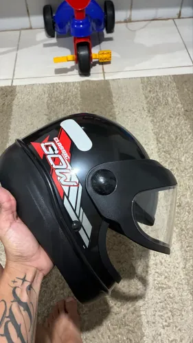 VENDO CAPACETE