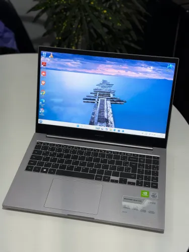 Notebook Samsung i5-1021U 8GB SSD 256 Nvidia GeForce MX110