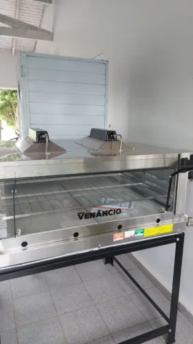 Forno Industrial Venâncio de Lastro a Gás tamanho 110 com Infravermelho