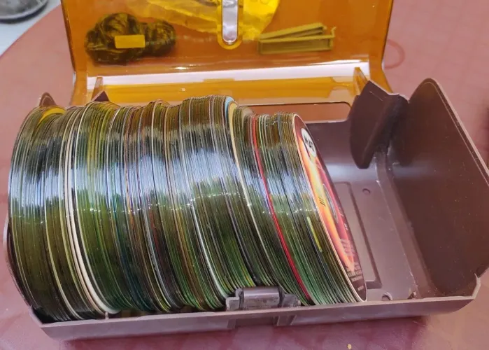 Lote 200 Cds gravados por particulares e diversos, só o disco, sem a capa, bom estado.