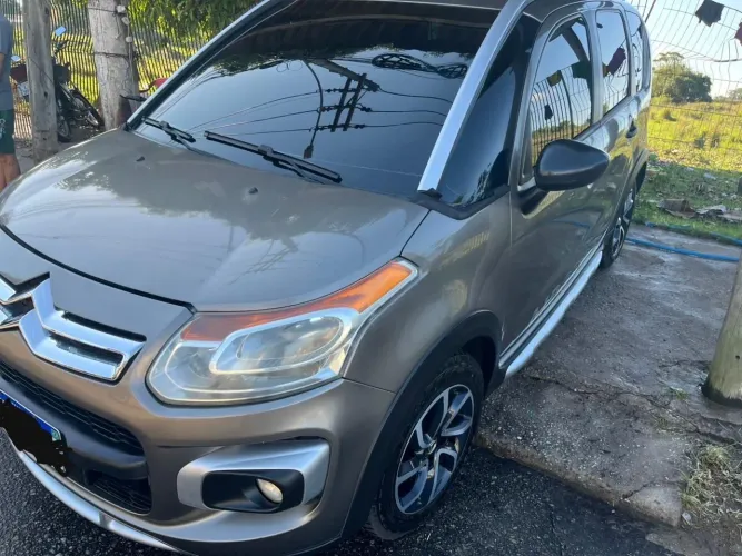 Citroen Aircross GLX 1.6 Flex 16V 5P Mec. 2013