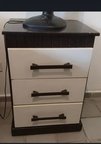Criado mudo 