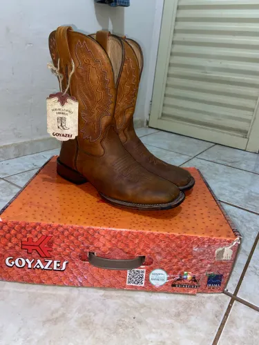 Texana goyazes, 43 na cor havanna