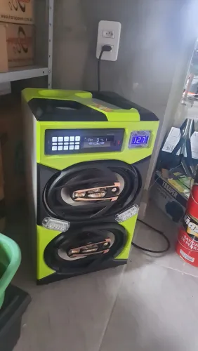 VENDO Caixa de Som Mini Bob exelente