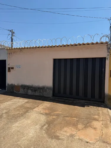 Alugo casa Ponta Kayana trindade