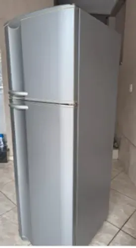 Geladeira Electrolux 360 lts em Perfeito estado de Funcionamento e Conservação