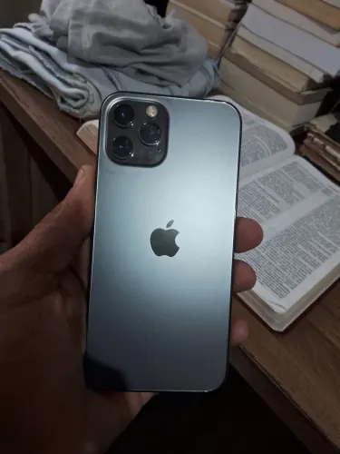 Iphone 12pro ( Em perfeito estado de conservação)