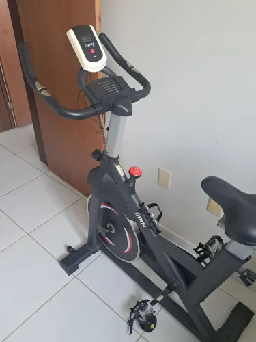 Bicicleta Ergométrica Odin Fit Mecânica com roda de inércia de 8KG