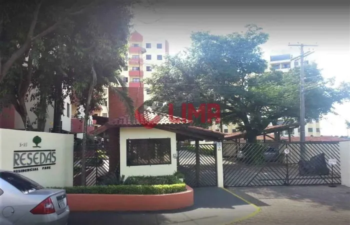 Apartamento Reformado para venda com 76 m² e 3 quartos em Vila Engler, Bauru - SP