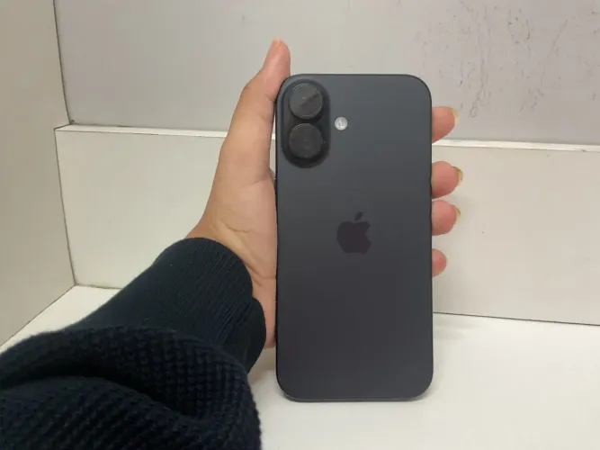 Vendo Iphone 16 preto 