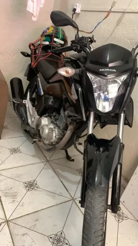 Start 2019 troco numa bros ou crosser