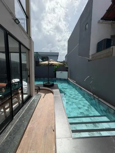 Alugo ou vendo mansão com 5 suítes+ academia+salão de beleza e piscina com área gourmet