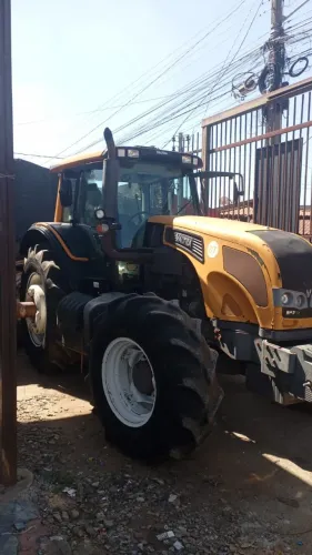TRATOR VALTRA BT210 FELIPADO - ANO 2015
