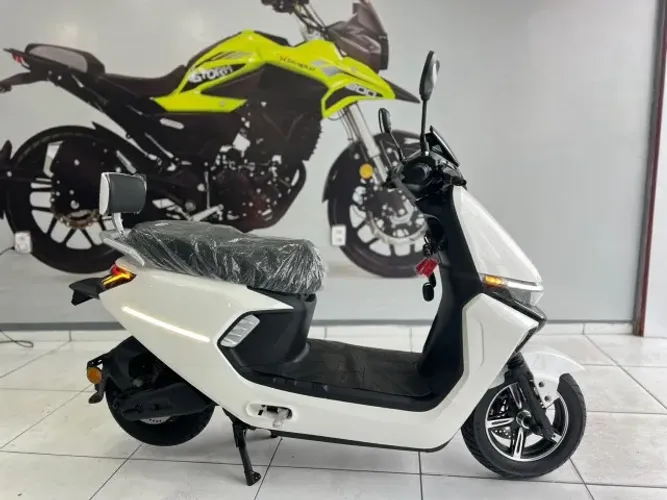 Scooter Elétrica A4 1000w