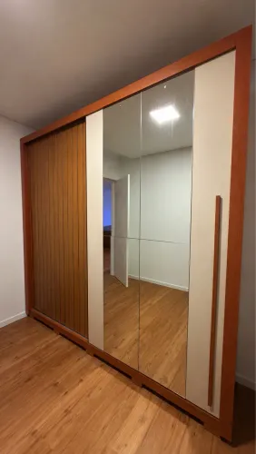 Guarda roupa casal