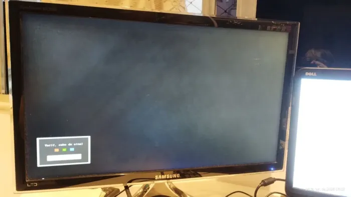 VENDO MONITOR SAMSUNG 23"