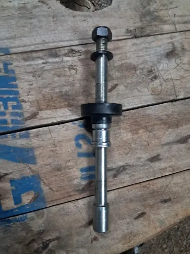 EIXO RODA DIANTEIRA BAJAJ 160