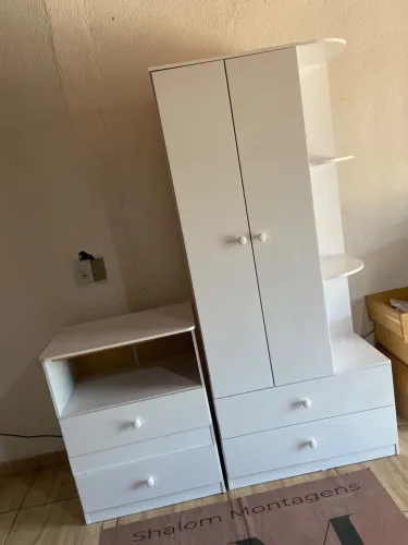 Guarda roupa infantil e cômoda