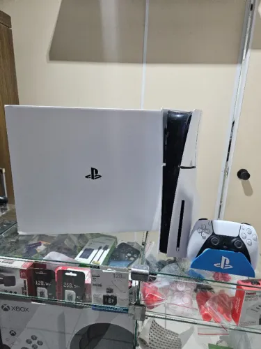 Ps5 slim com leitor seminovo aceitamos usado como entrada