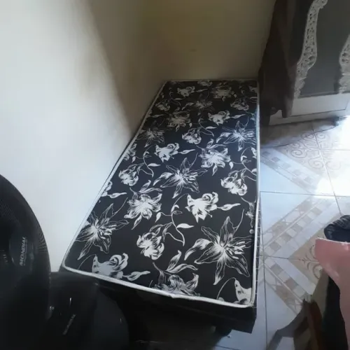 Base cama Solteiro com 2 colchões