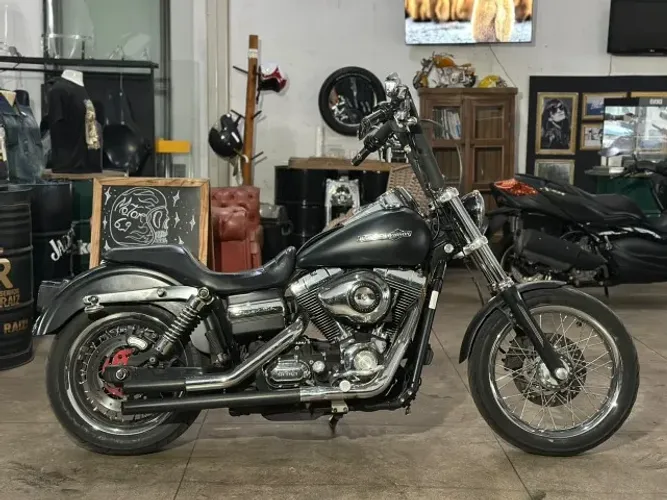 Harley-Davidson Super Glide Custom 2011 LEIA A DESCRIÇÃO