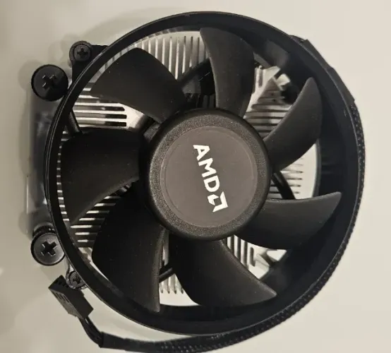 Cooler AMD Wraith Stealth com base