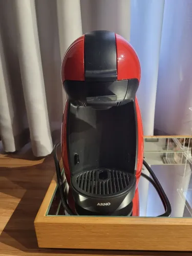Cafeteira Arno Dolce Gusto