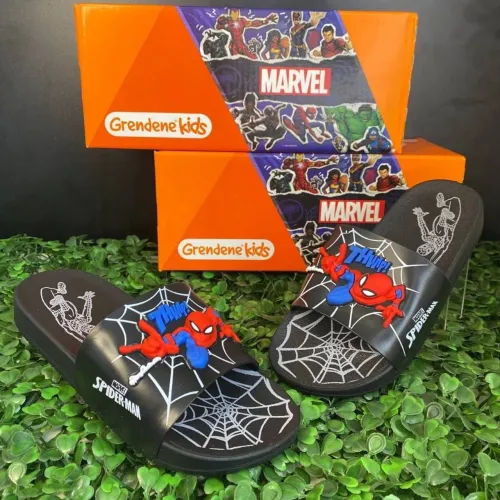 Chinelo slide 