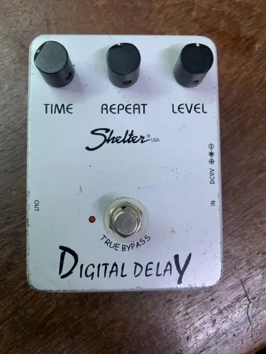 Pedal Digital Delay  shelter  (com defeito)