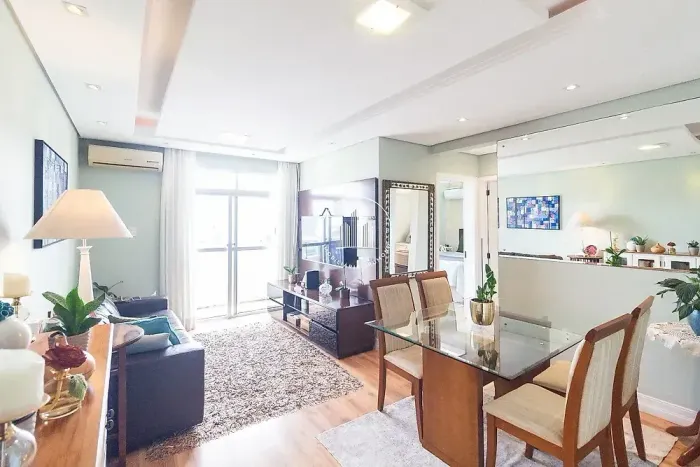 Apartamento 2 dormitórios no Bairro Estreito