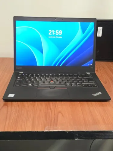 Lenovo ThinkPad T490 i7 8a Geração 16gb 477gb SSD Placa de Vídeo 2GB - Aceito troca