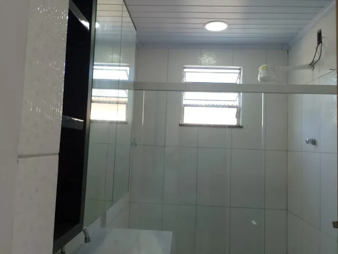 Casa em cima escada dependente 
