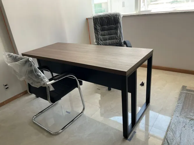 MESA DE ESCRITORIO 1.50x0.70 LOJA IKONOFFICE