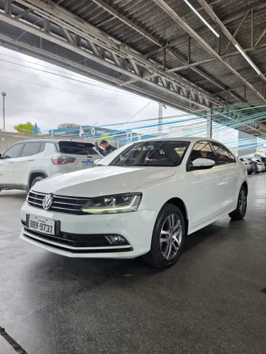 Volkswagen Jetta Comfortline 1.4 TSI 16V 4P Aut. 2018