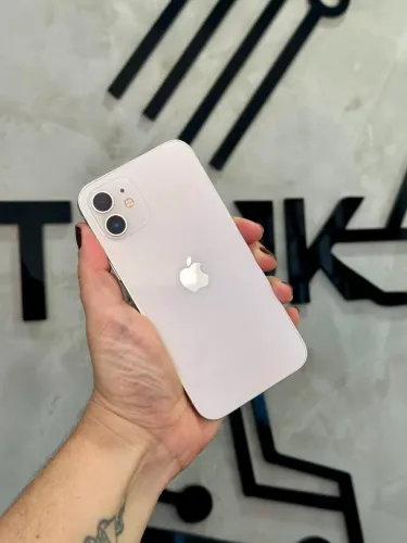 iPhone 12 Silver 64GB (Nota e 3 meses de garantia)