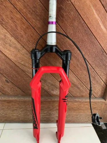 Suspensão proshock ônix pouco usada