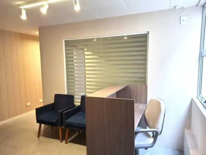 Conjunto para locação e venda tem 70 metros, salas montadas, 2 vagas - Consolação - São Pa
