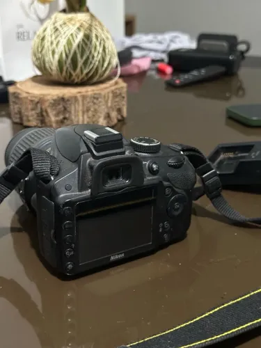 Câmera Nikon muito boa