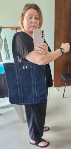 Bolsa Carolina Herrera 212 Jeans unissex NOVA