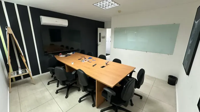 Meia laje corporativa para aluguel com 122 metros quadrados na Praça de Casa Forte - Recif