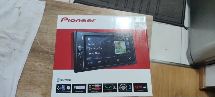 Multimidia Pioneer DMHG225BT nova . Aparelho perfeito ,não serviu no meu veículo .