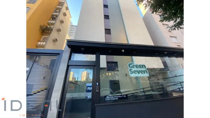 Apartamento para alugar no condomínio Green Seven no bairro Zona 07 - Maringá/PR