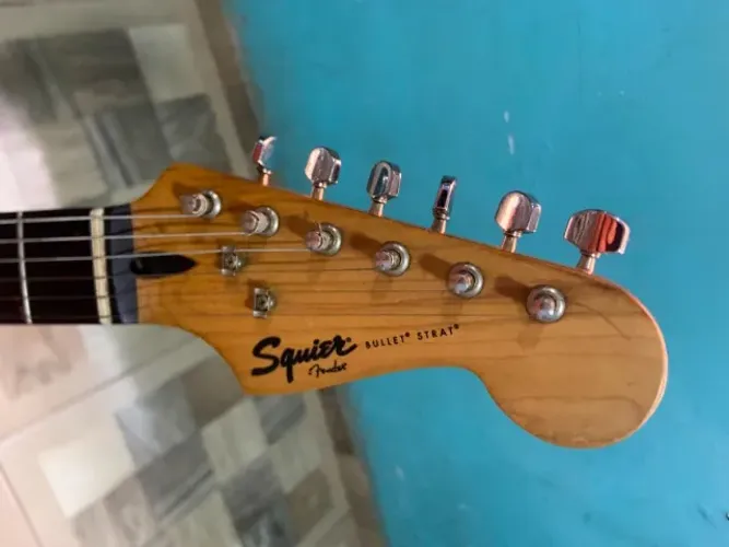 Guitarra Stratocaster