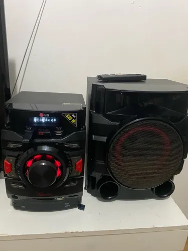 Mini System LG , 520 watts.