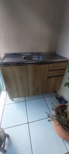 Armário de cozinha com pia