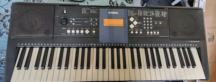 TECLADO YAMHA