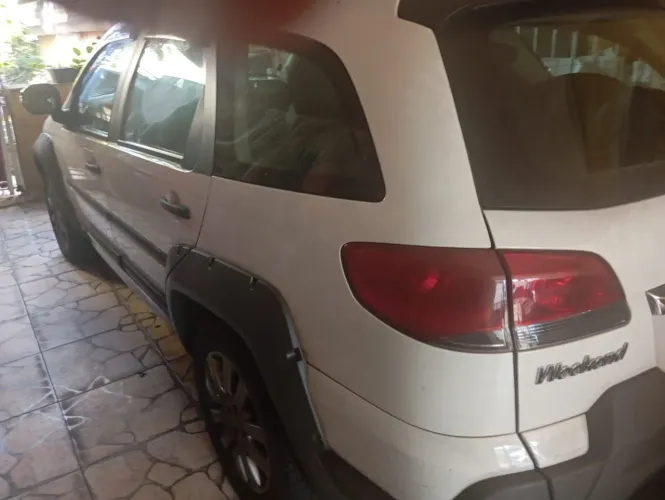 Fiat Palio Weekend Adventure 2015 kit gás ideal para entregas