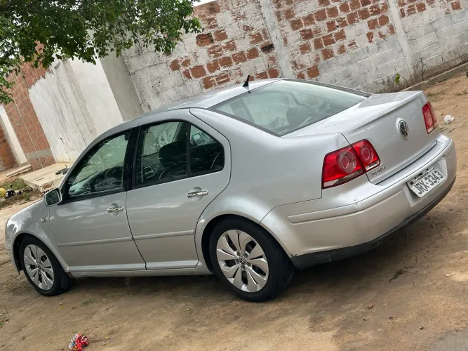 Volkswagen Bora 2.0/ 2.0 Flex 8V Mec. 2009
