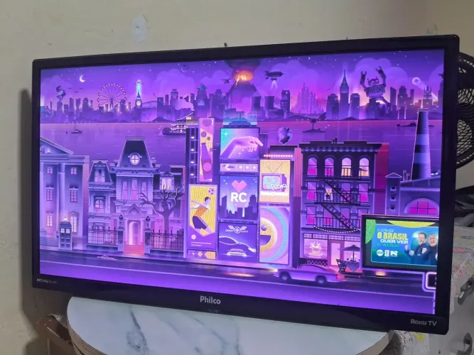 Smart TV Philco Roku TV 24" HD Dolby Audio - Wi-Fi, Netflix, YouTube